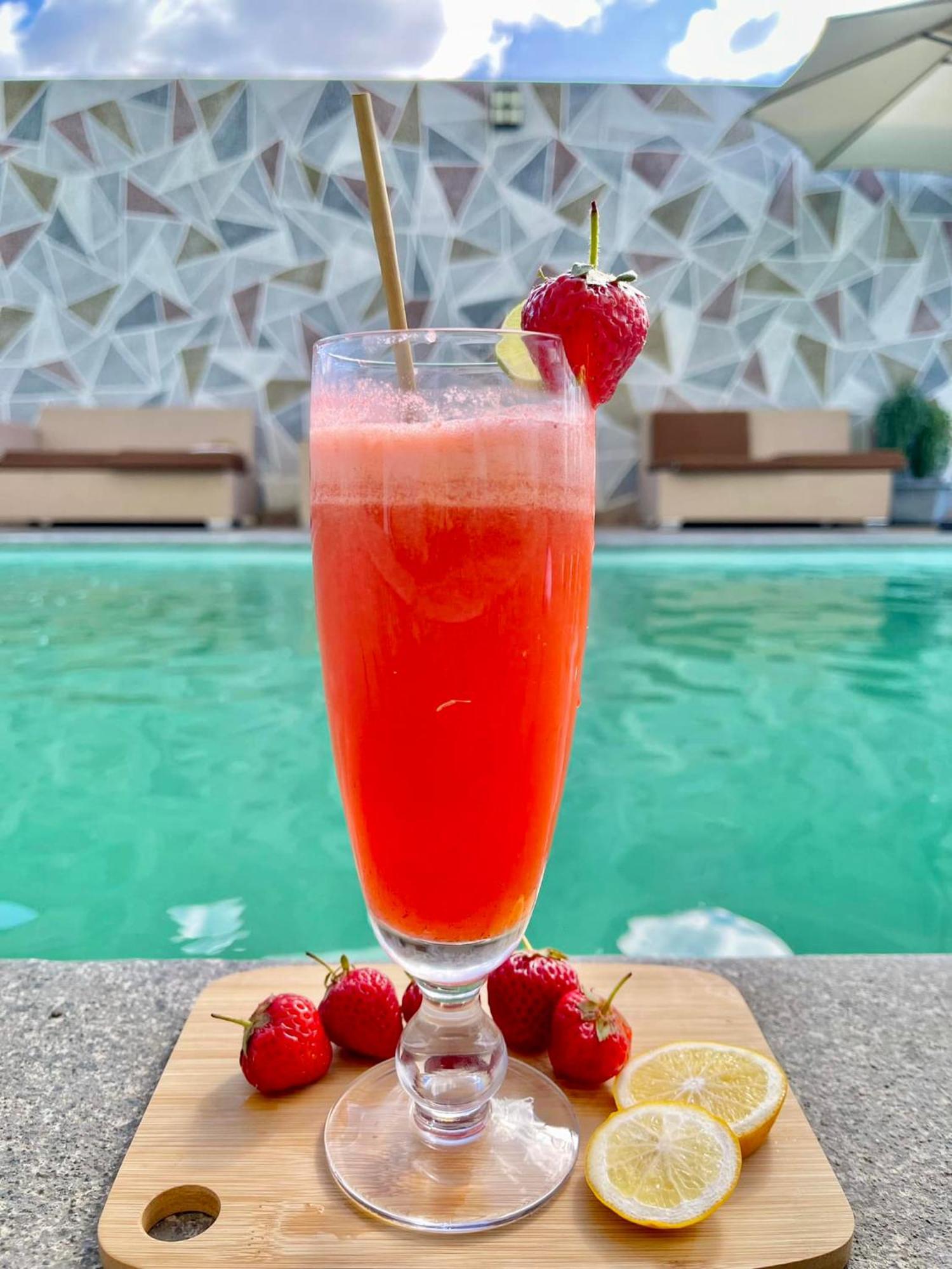 Atmosphere Hotel & Spa Ανταναναρίβο Εξωτερικό φωτογραφία